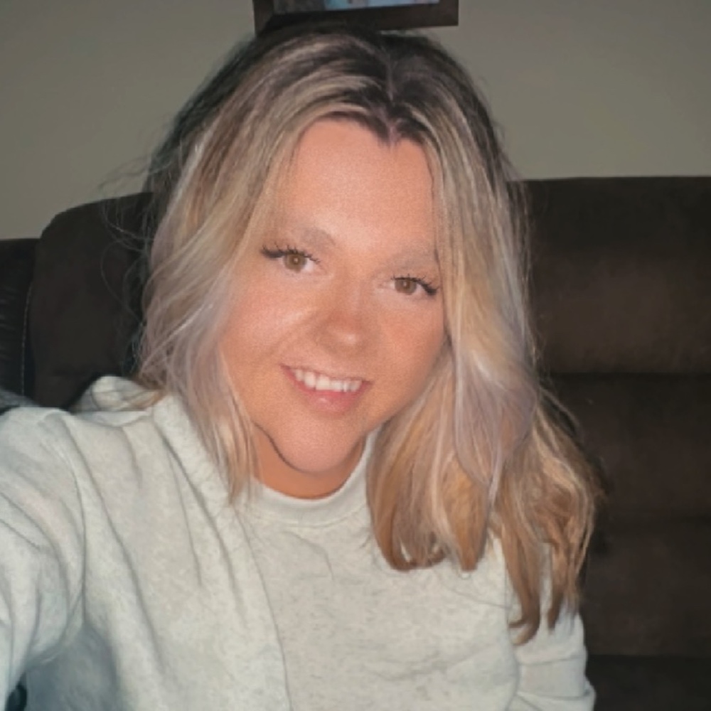 Meet your Posher, Camille